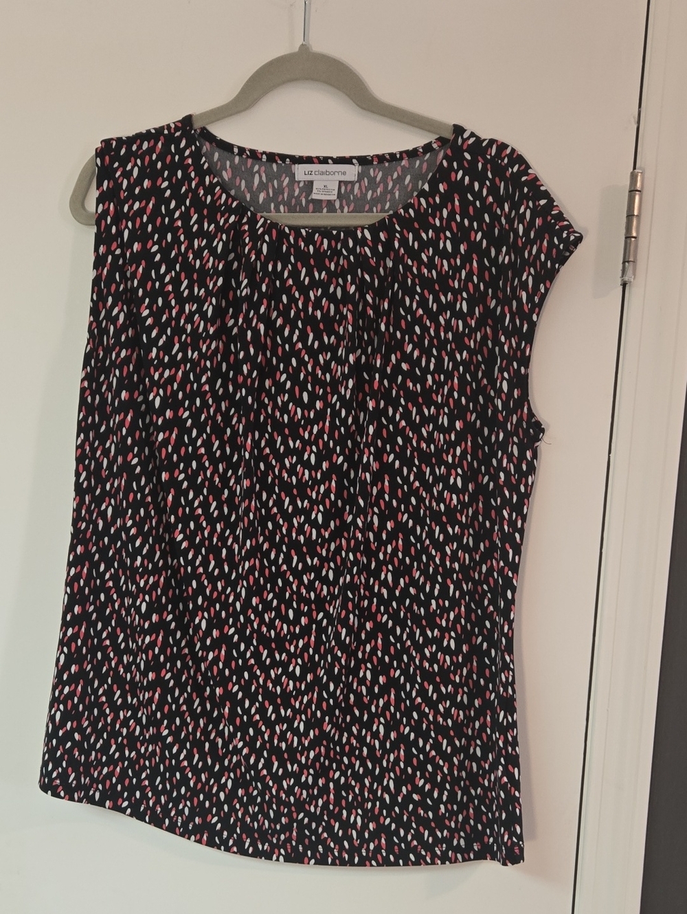 Liz Claiborne Black Cap-Sleeve Top with Pink and White Dot Print